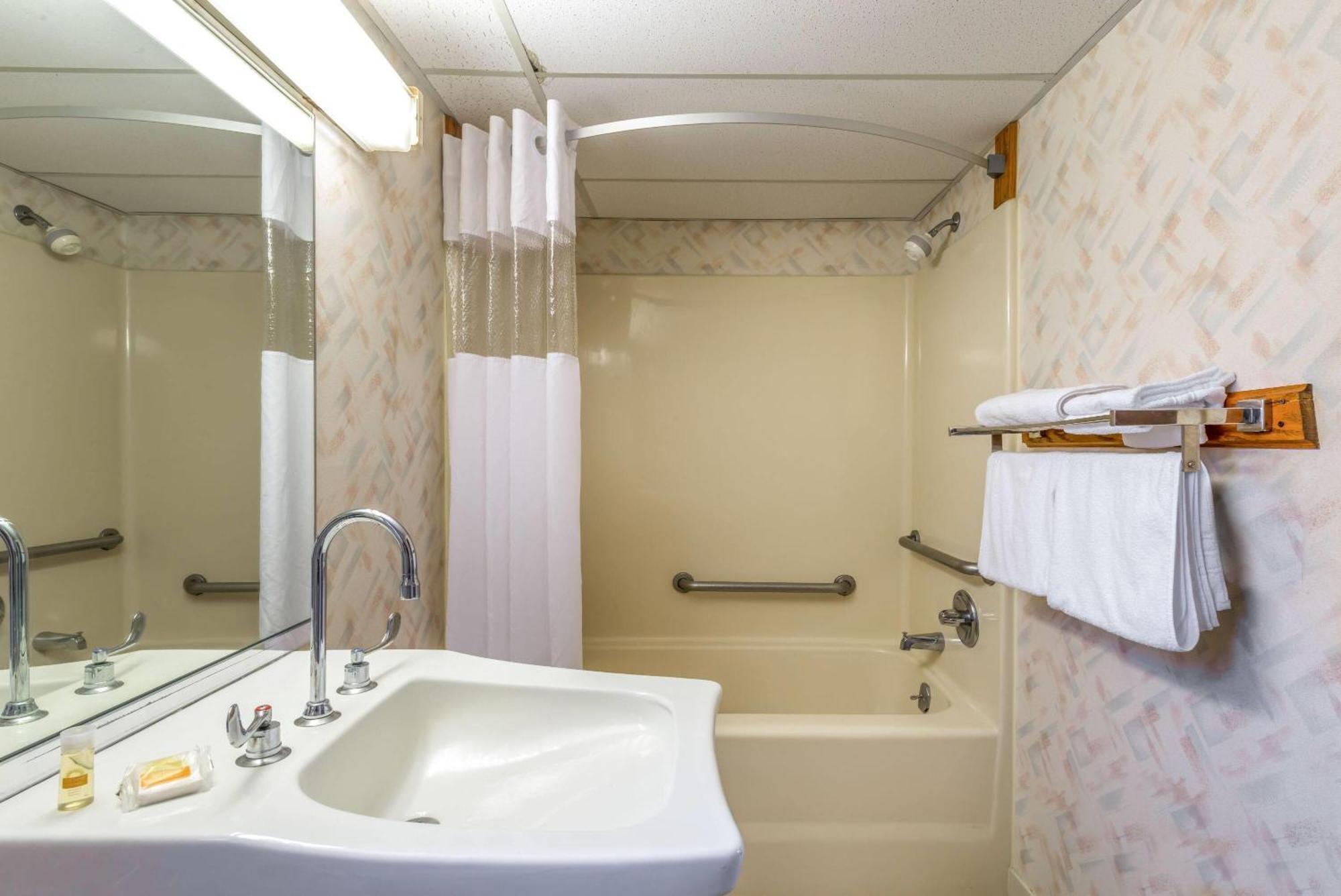 Days Inn By Wyndham Vineland Luaran gambar